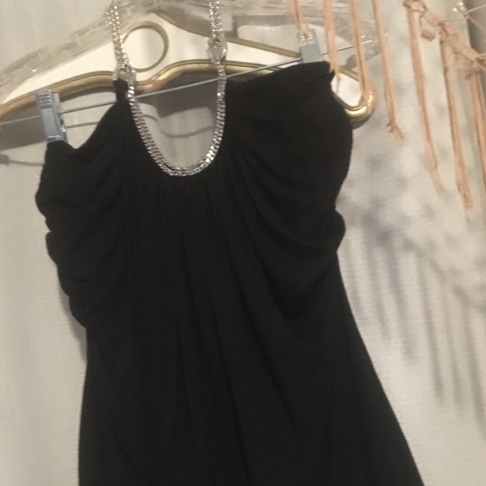 Black halter w/chained gatherings around neck